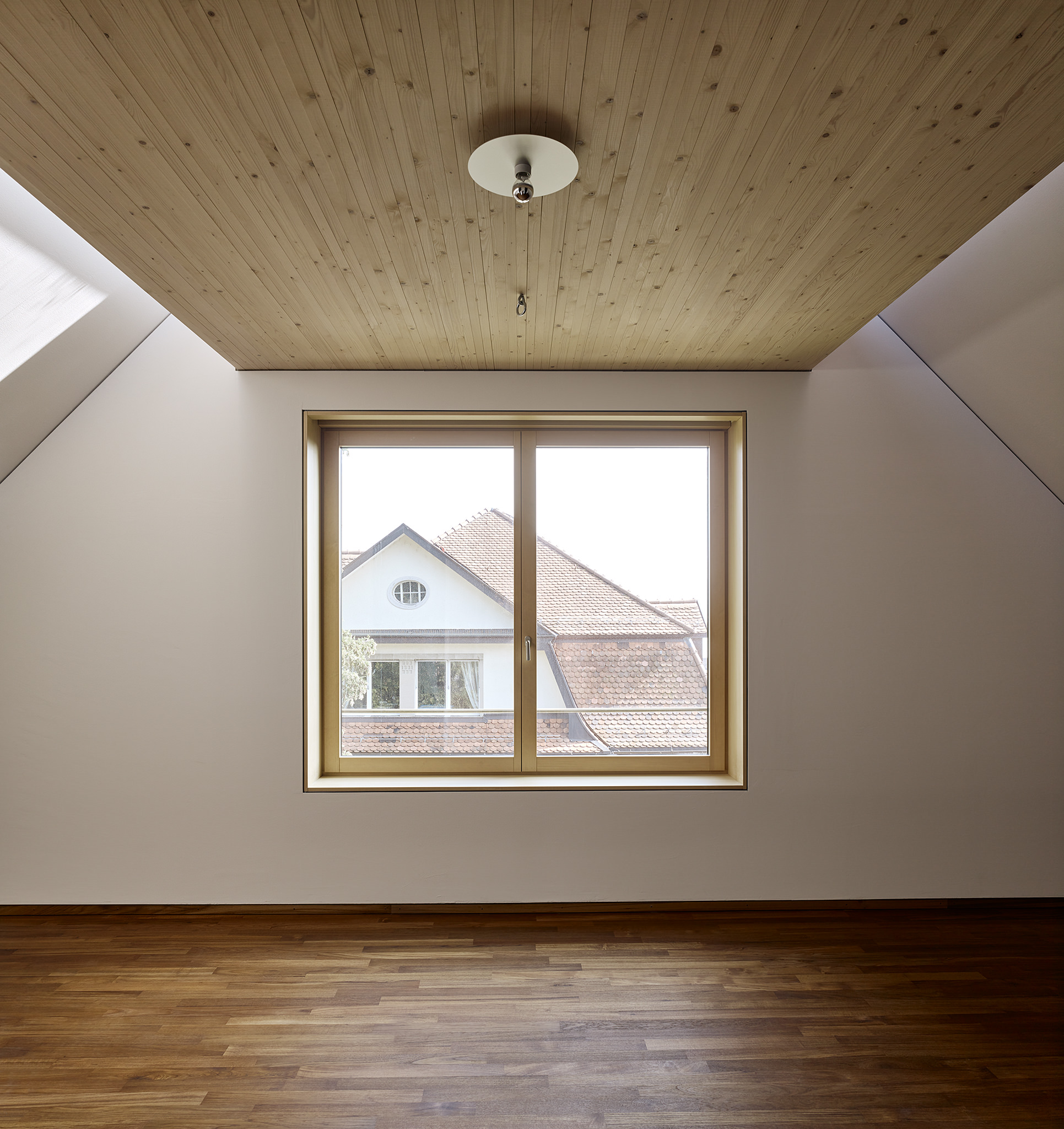 E16604 Alpa 058574p SCREEN